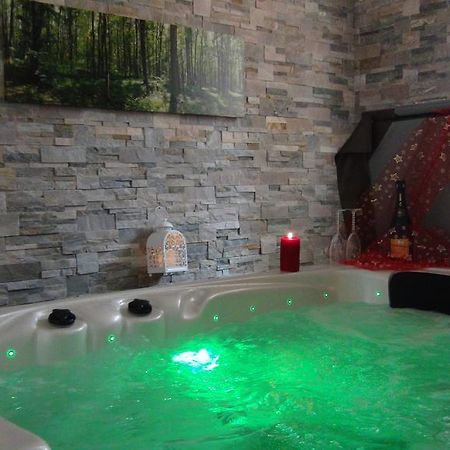 Le Clos Des Tilleuls La Vendelee Екстер'єр фото