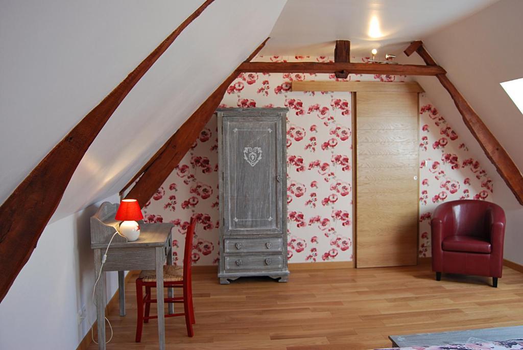Le Clos Des Tilleuls La Vendelee Номер фото